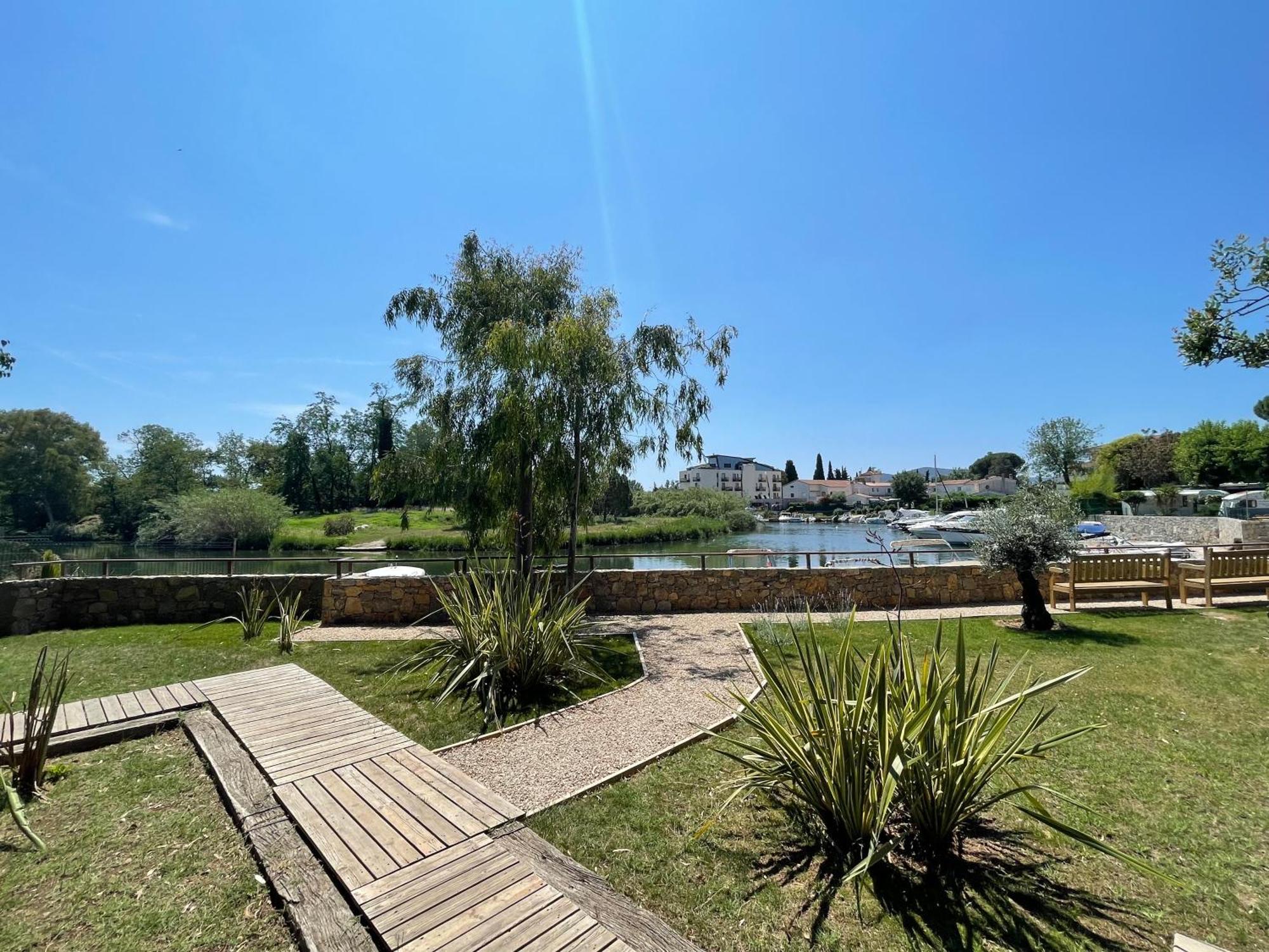 Camping Les Cigales Hotel Mandelieu Buitenkant foto