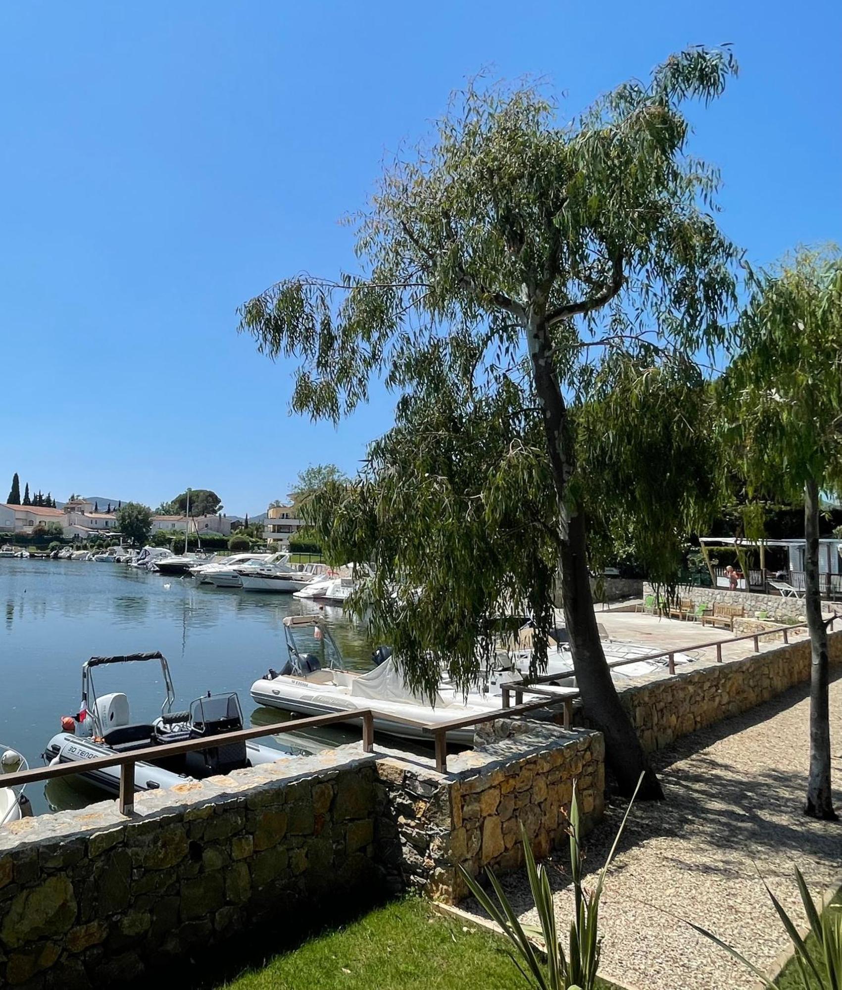 Camping Les Cigales Hotel Mandelieu Buitenkant foto