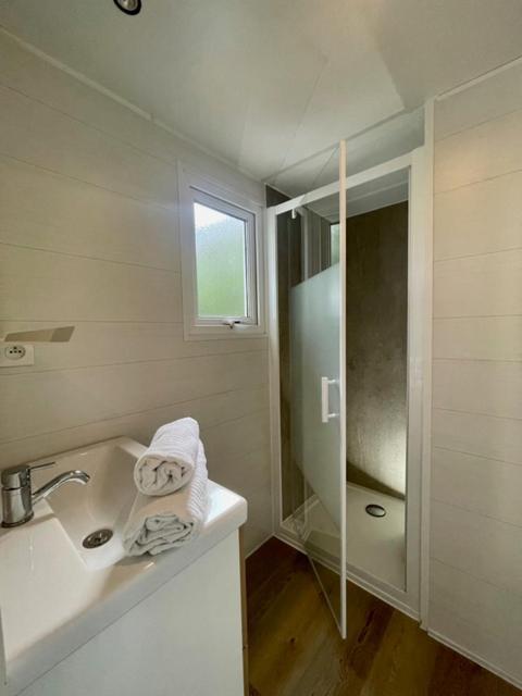 Camping Les Cigales Hotel Mandelieu Buitenkant foto